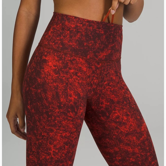 Wunder Train HR Tight 25” Denim Wash Print Autumn Red Black - Picture 9 of 9